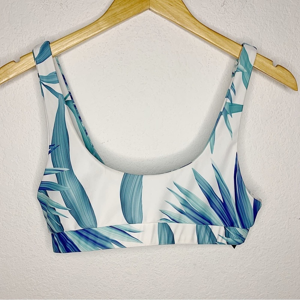 VAYA Island Bijou Scoop Neck Bikini Swim Top in Palomino Print Size Large $59